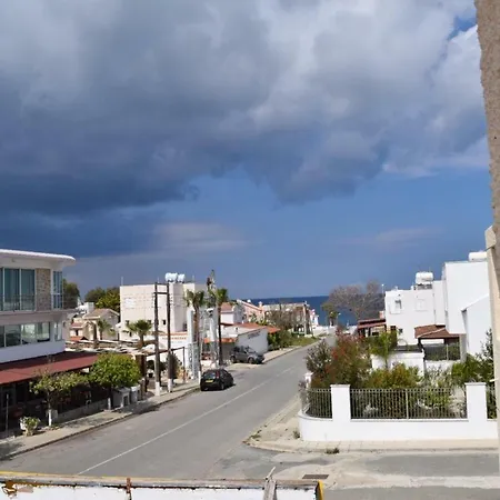 Апартаменты 2 Спальни Paralimni